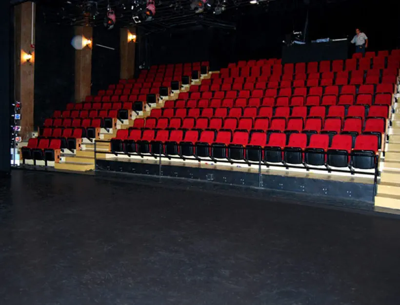 Location Théâtre Léonard St-Laurent - Photo 1